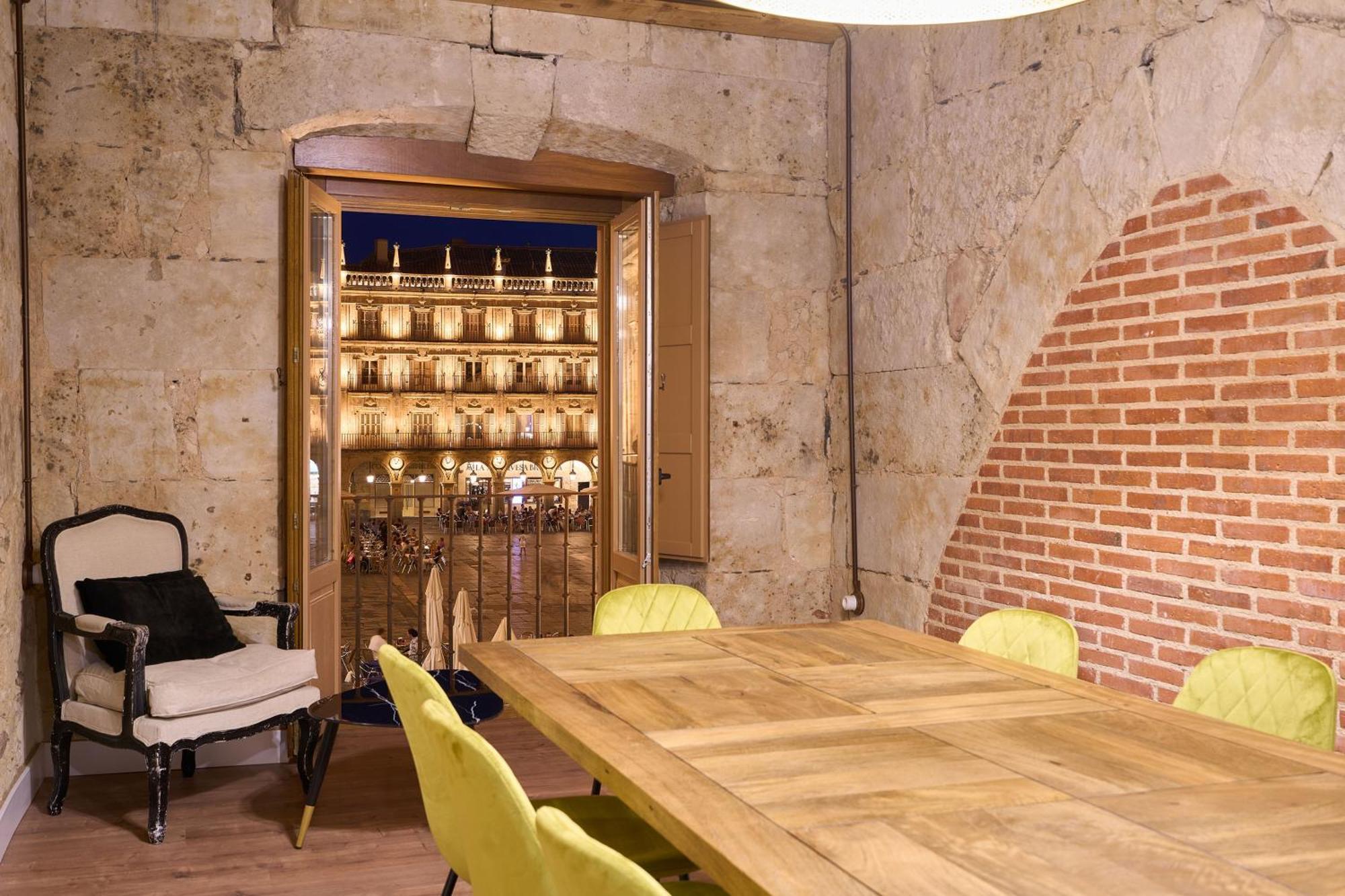 Apartment El Capricho Balcon En La Plaza Mayor Collection Luxury Salamanca