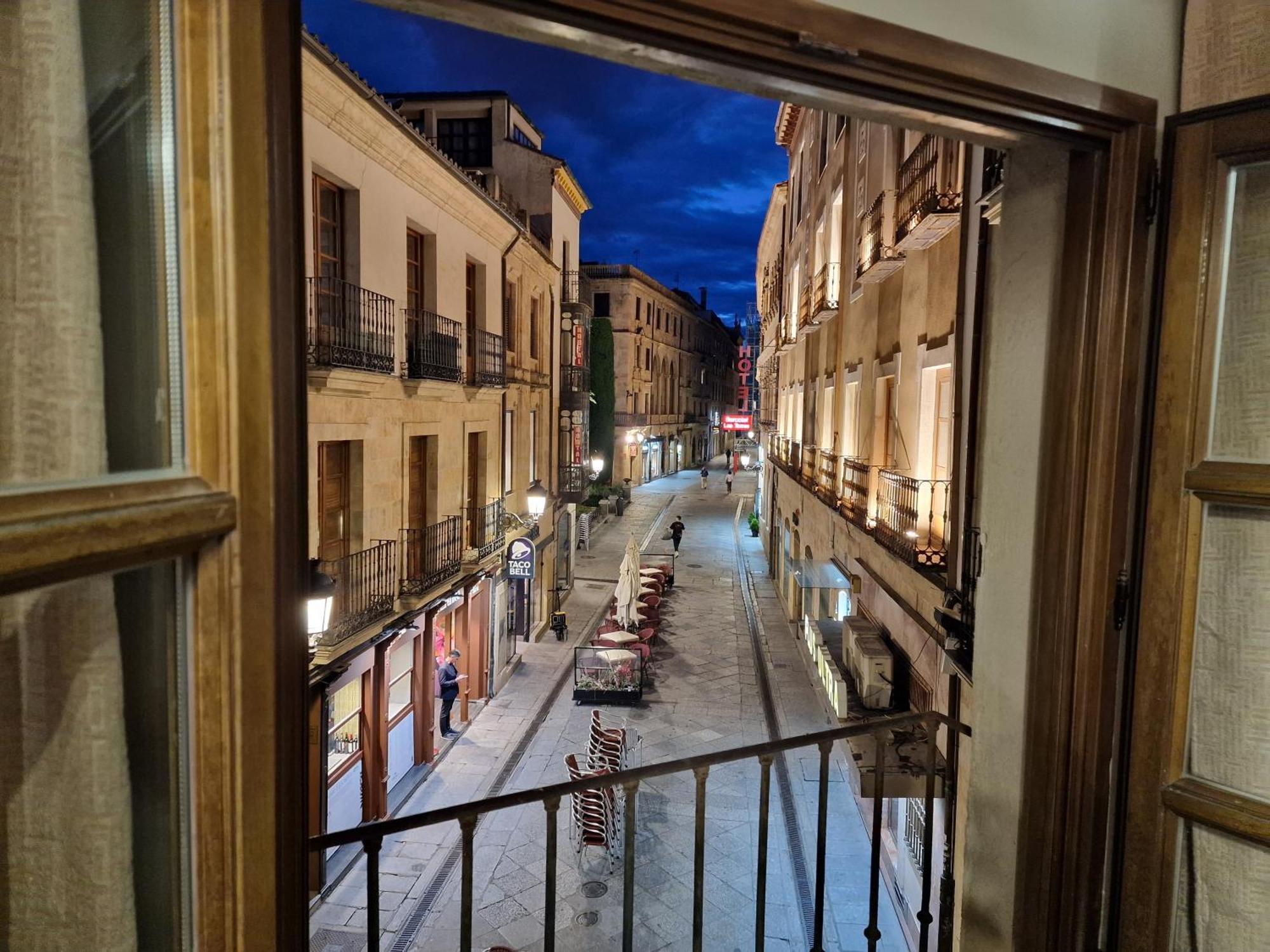 El Capricho Balcon En La Plaza Mayor Collection Luxury * Salamanca