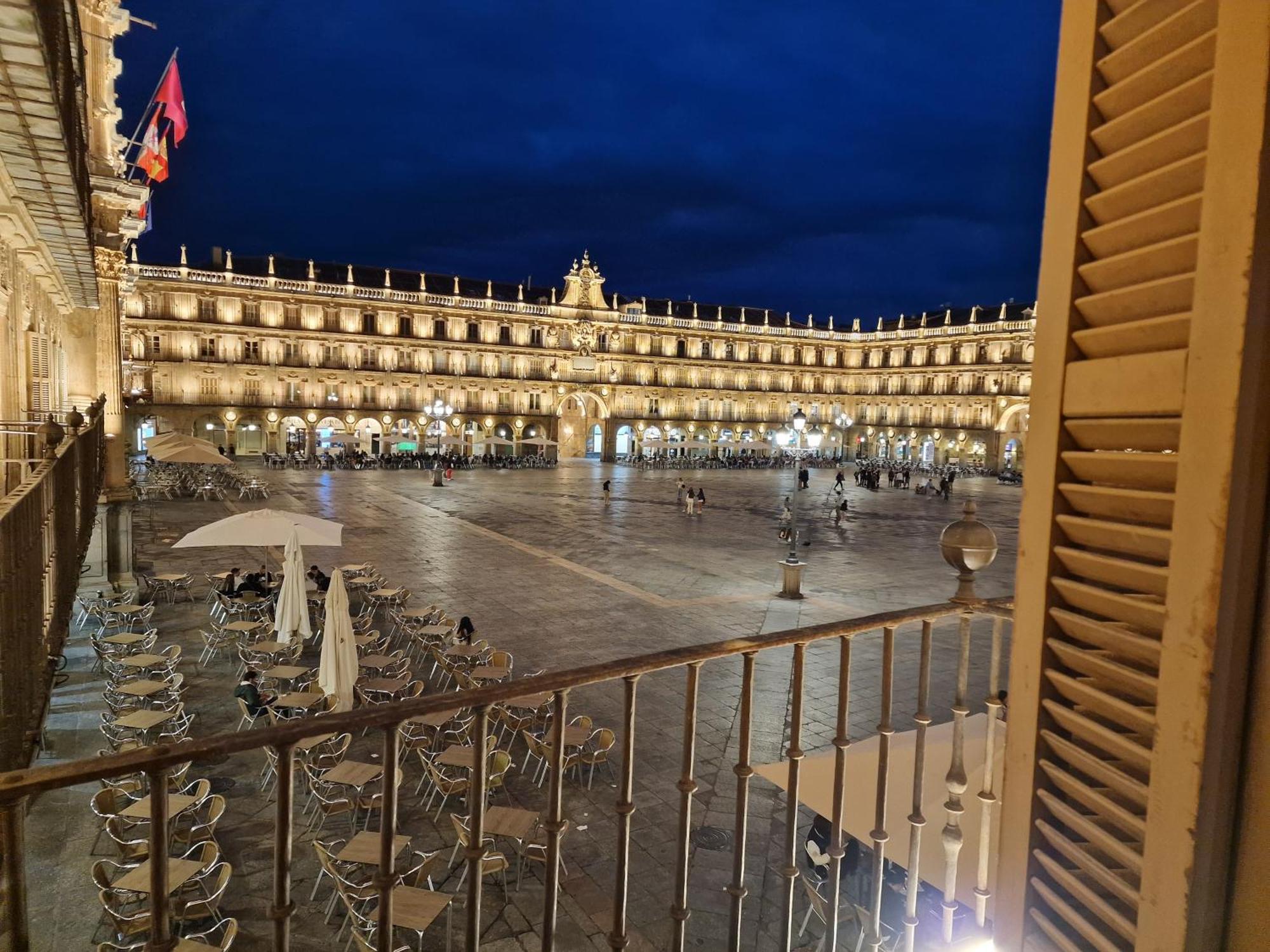 El Capricho Balcon En La Plaza Mayor Collection Luxury Apartment Salamanca