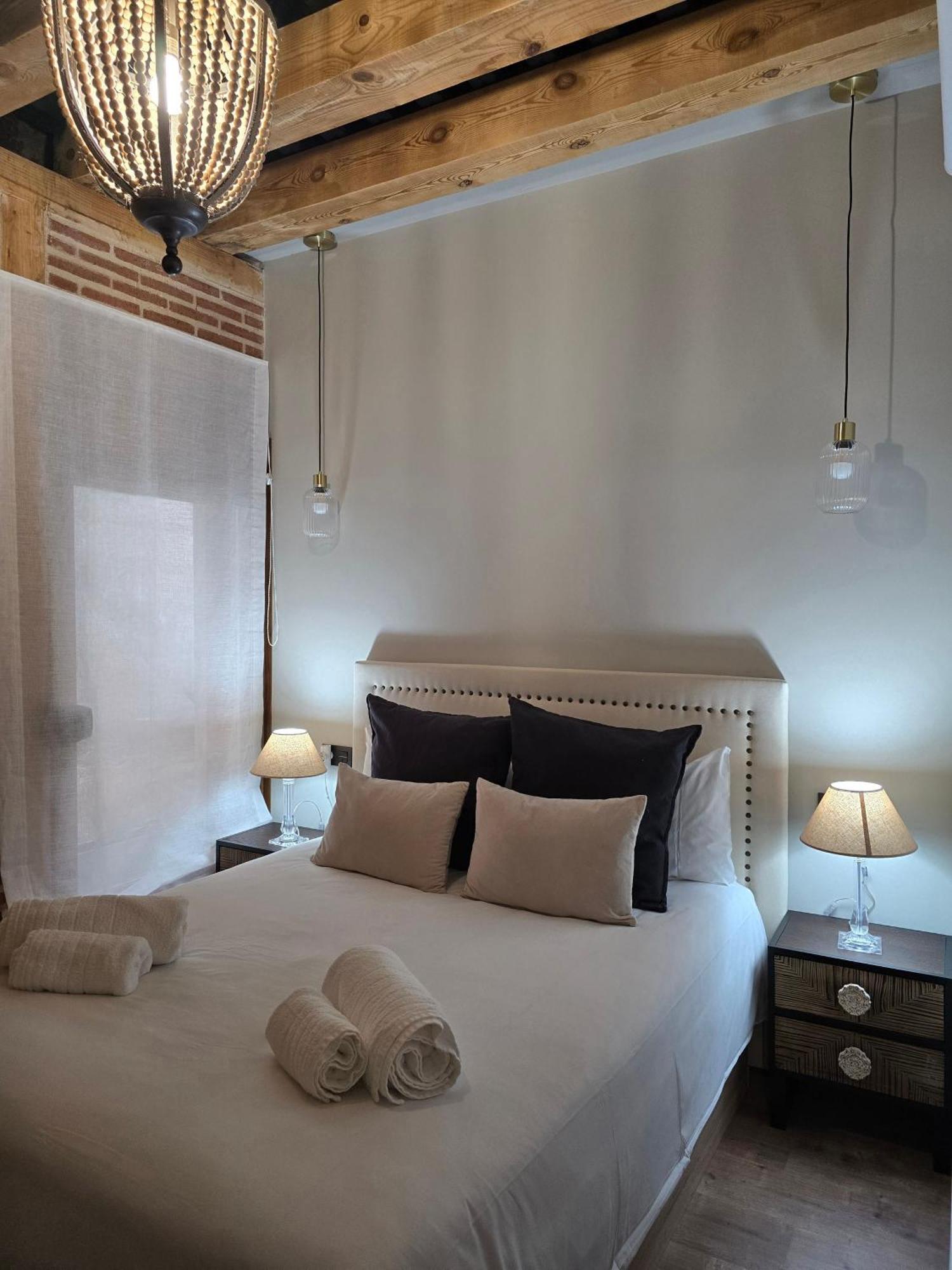 El Capricho Balcon En La Plaza Mayor Collection Luxury * Salamanca